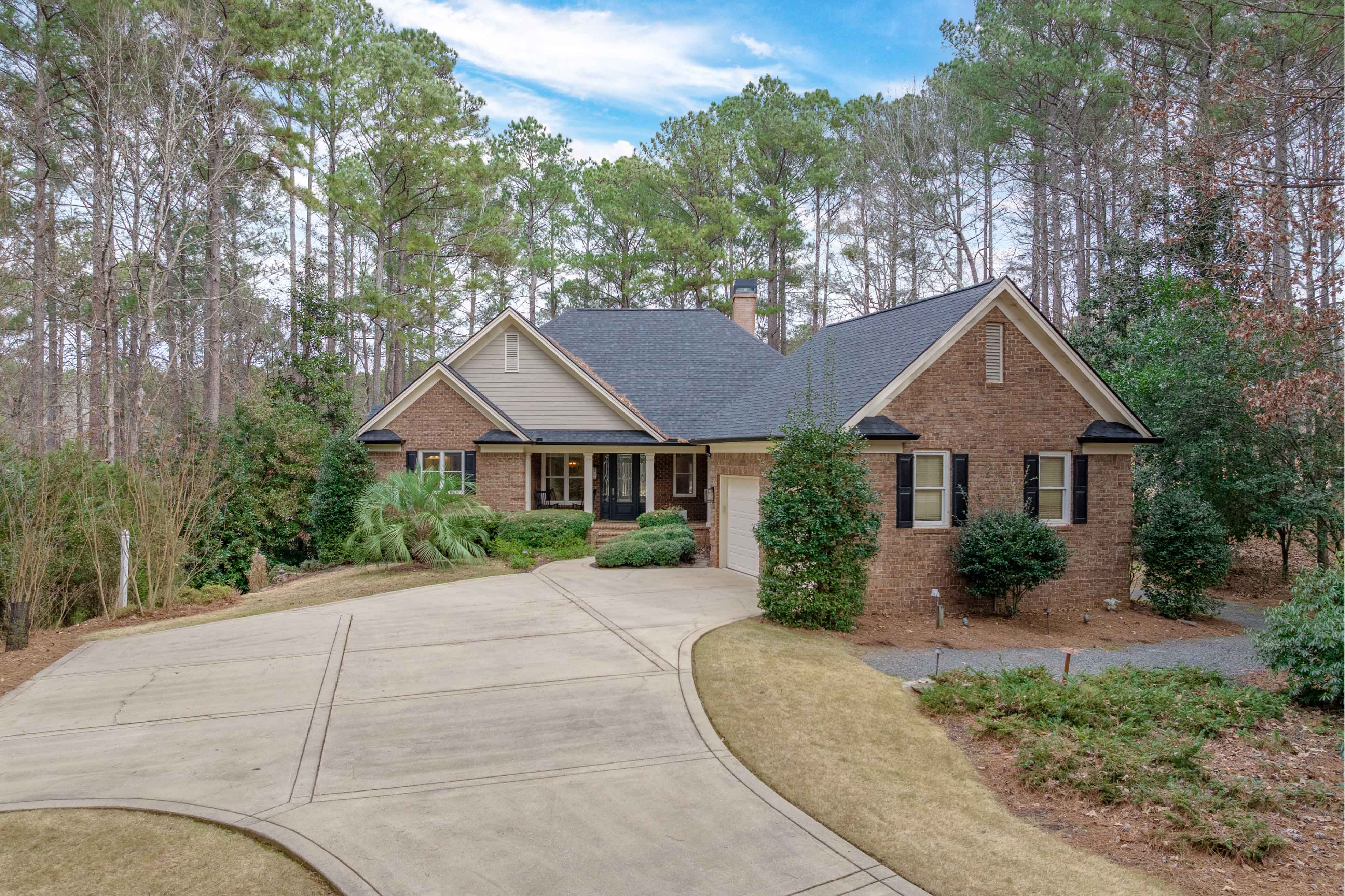 2701 Parrott's Pointe Road image 1